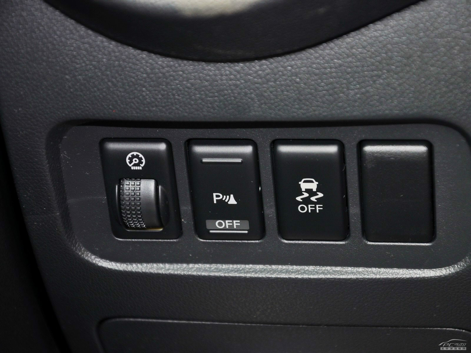 科雷傲(進口)內(nèi)飾高清大圖