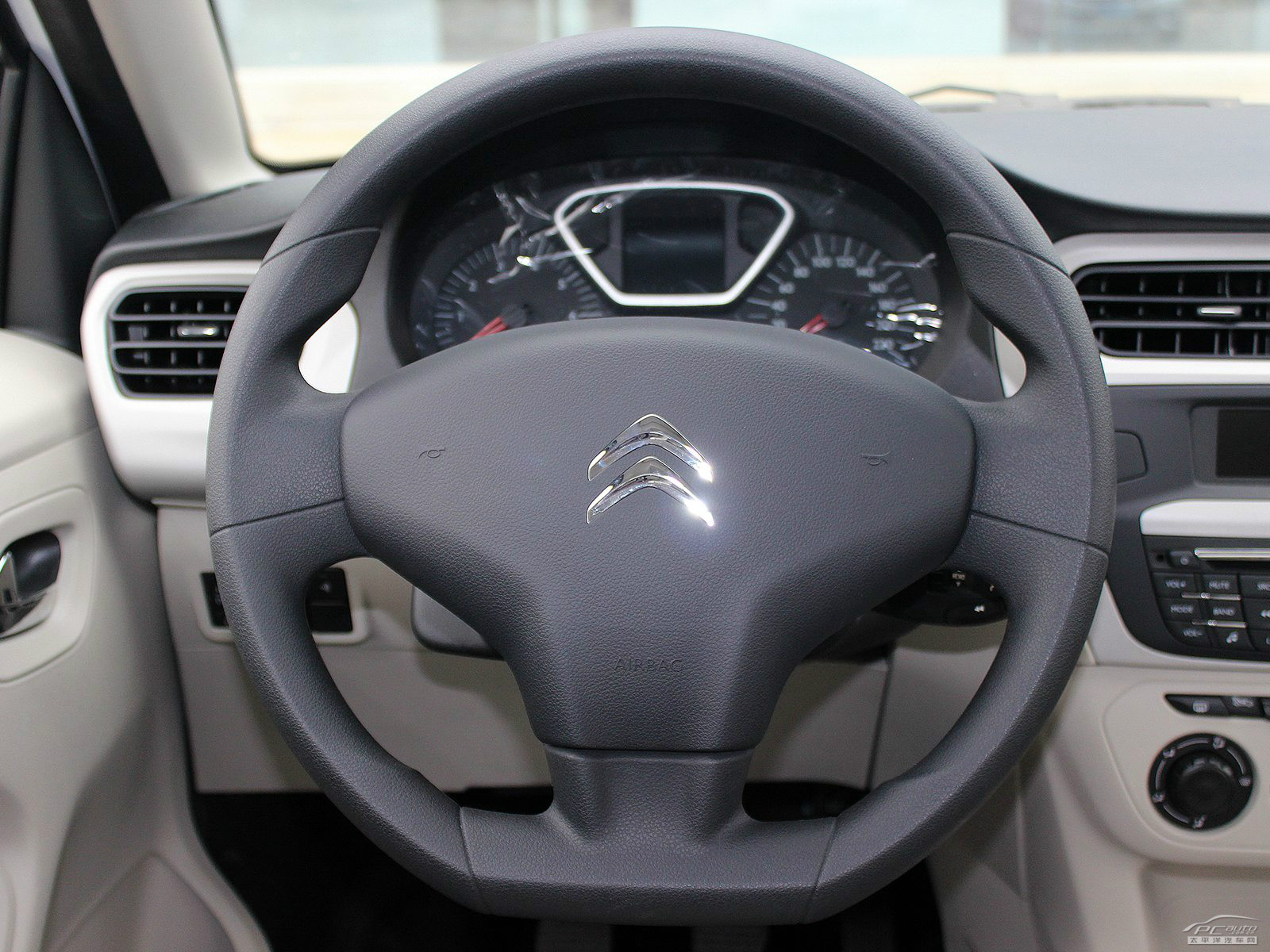 全新愛麗舍內(nèi)飾高清大圖