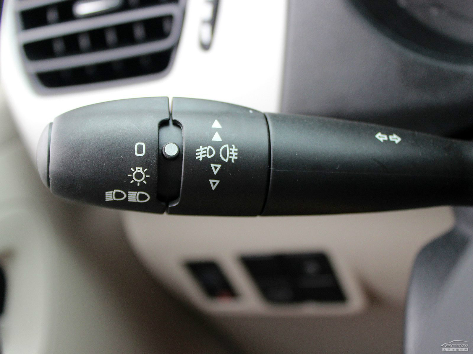 全新愛(ài)麗舍內(nèi)飾高清大圖