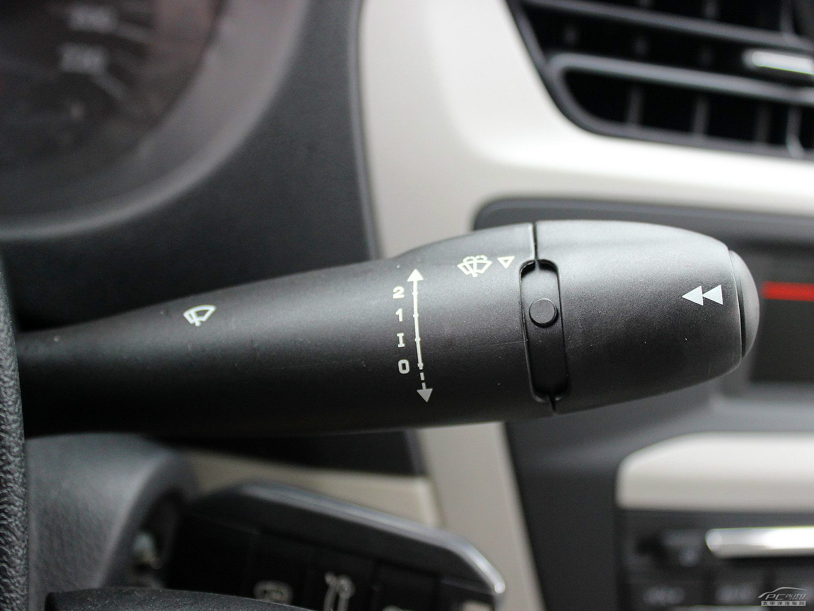 全新愛麗舍內(nèi)飾高清大圖