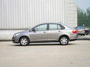 2013款 1.6L 自動北斗導(dǎo)航版 2013款 1.6L 自動北斗導(dǎo)航版