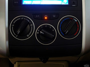 2013款 1.6L 自動(dòng)北斗導(dǎo)航版 2013款 1.6L 自動(dòng)北斗導(dǎo)航版