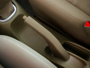 2013款 1.6L 自動(dòng)北斗導(dǎo)航版 2013款 1.6L 自動(dòng)北斗導(dǎo)航版