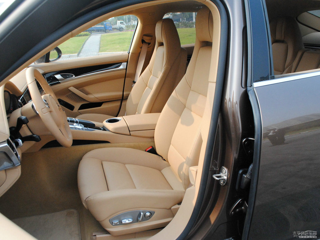 ̼ɫPanamera΃(ni)DƬ