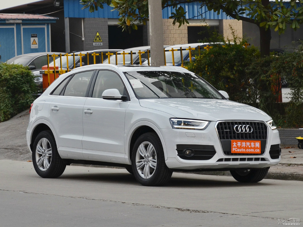 冰川白奧迪Q3整車外觀外觀圖片