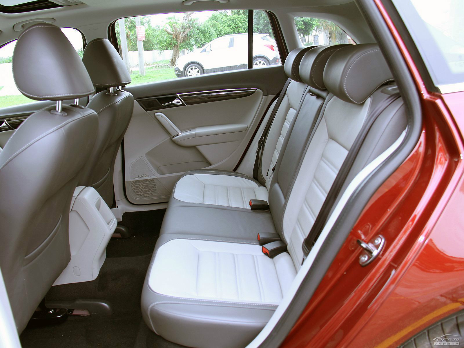 朗逸兩廂空間高清大圖