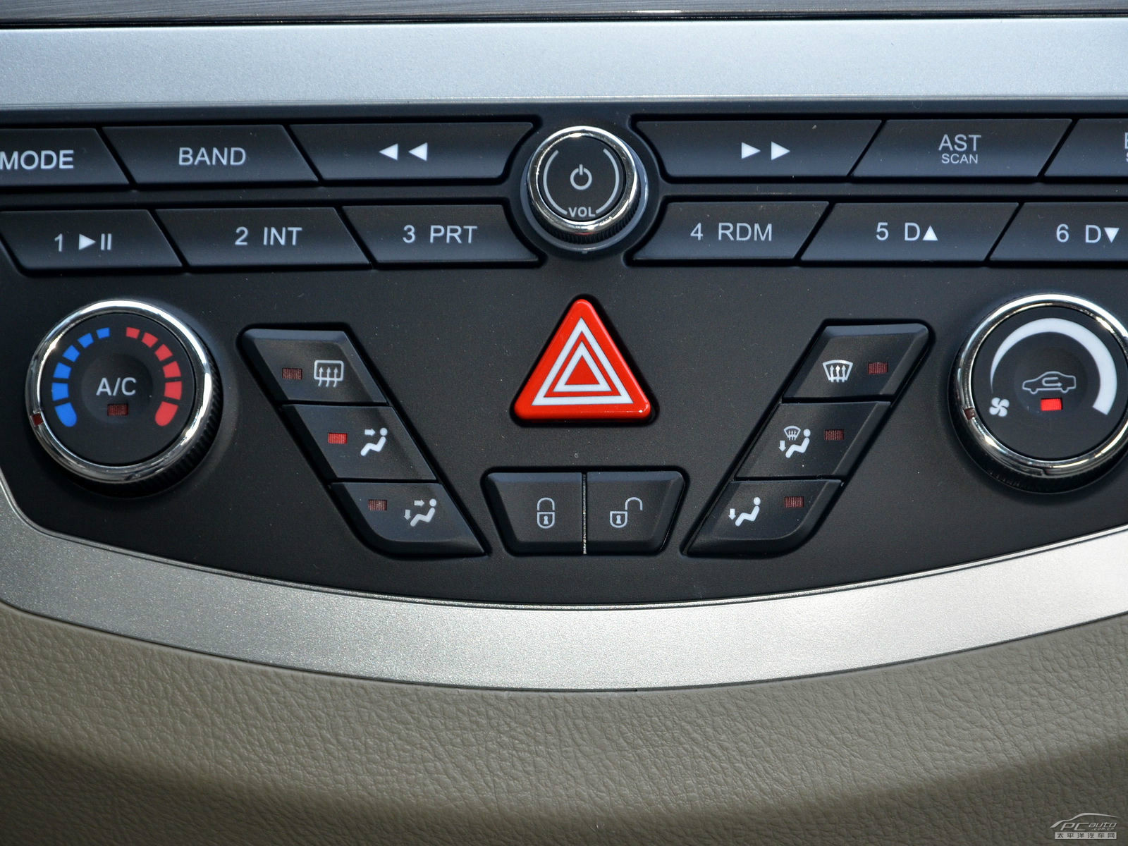 力帆630內(nèi)飾高清大圖