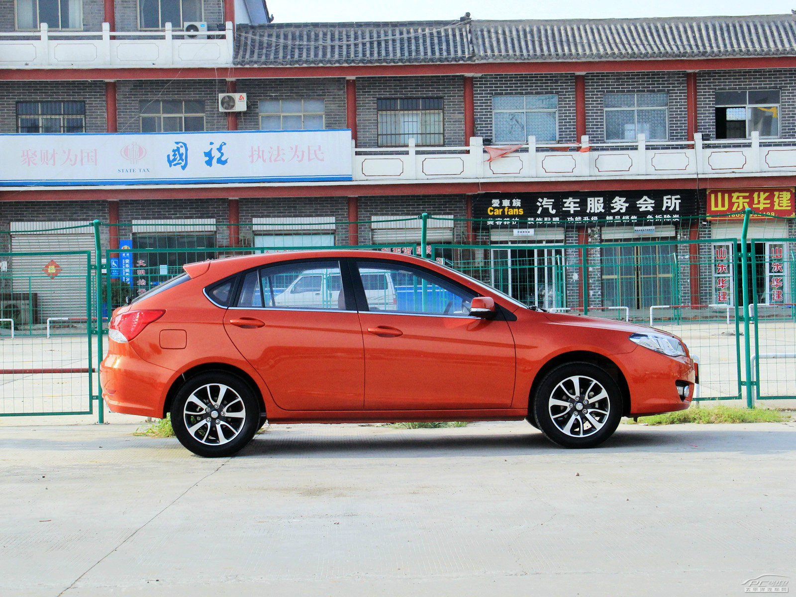 V6菱仕外觀高清大圖