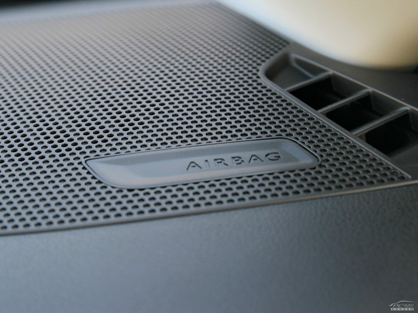 全新愛麗舍內(nèi)飾高清大圖