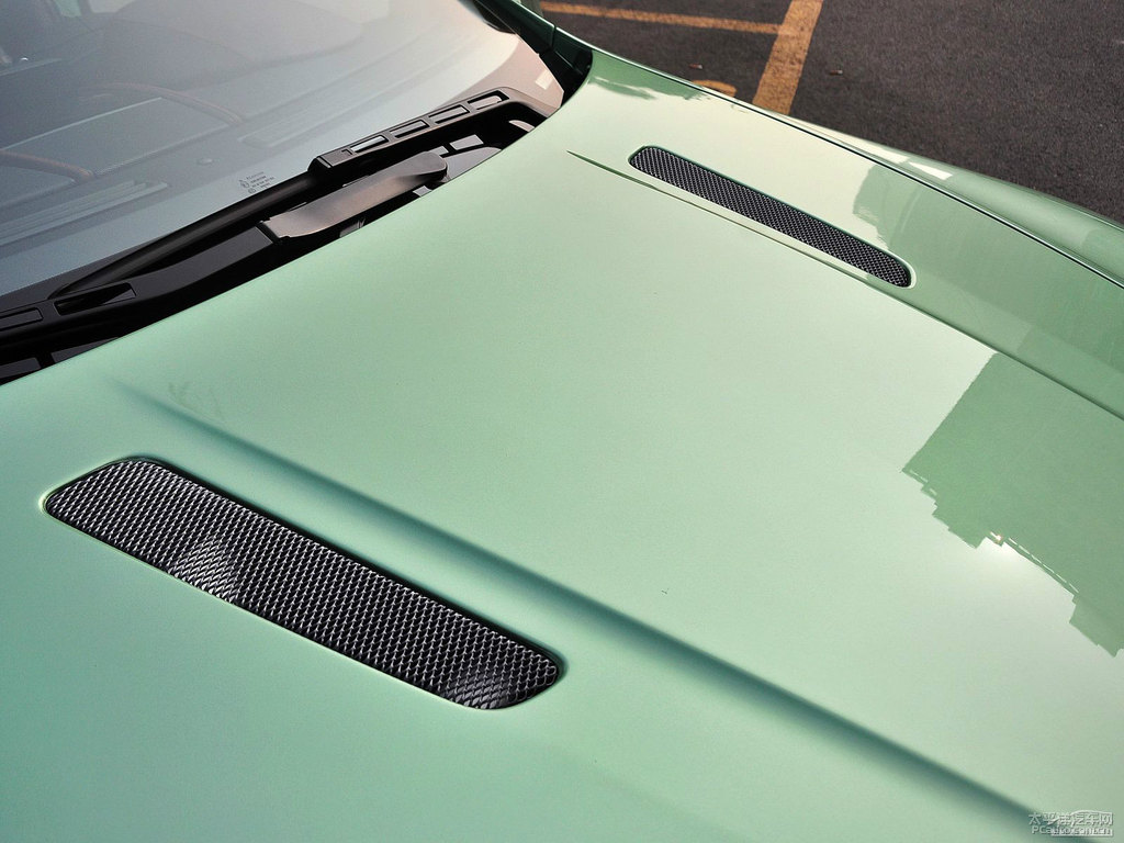 OGV8 Vantage܇^DƬ