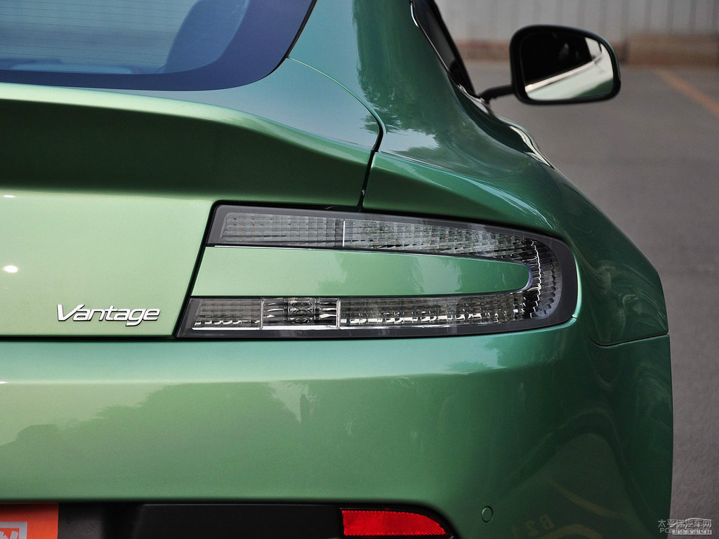 OGV8 Vantage܇^DƬ