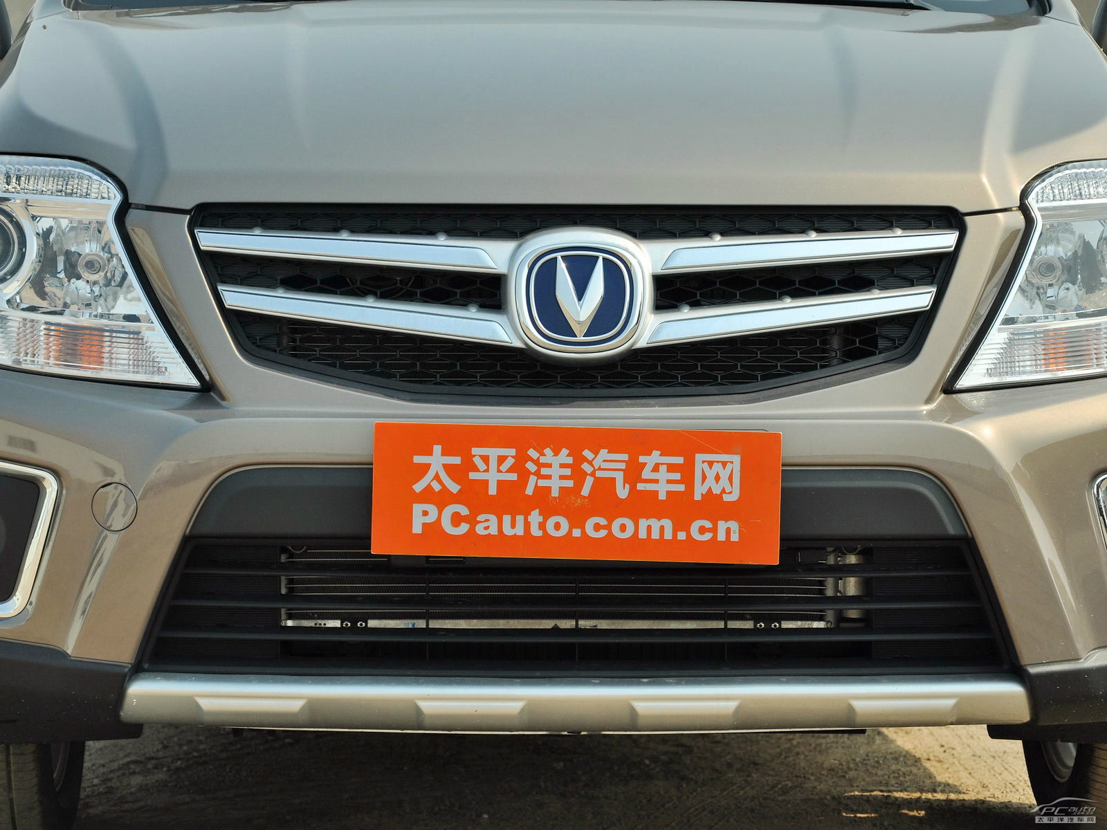 長(zhǎng)安CX20外觀高清大圖