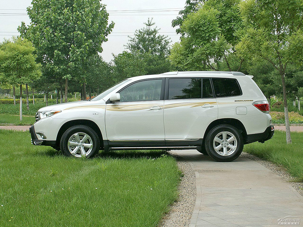 珍珠白漢蘭達(dá)整車外觀外觀圖片