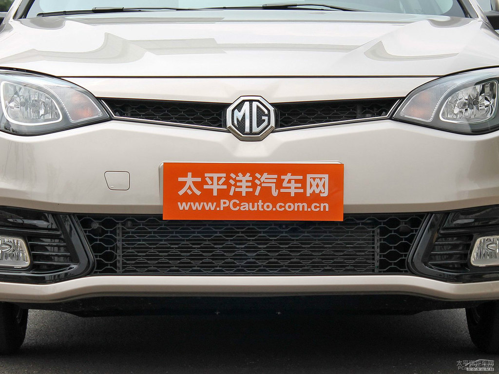 香檳金MG6車頭外觀圖片
