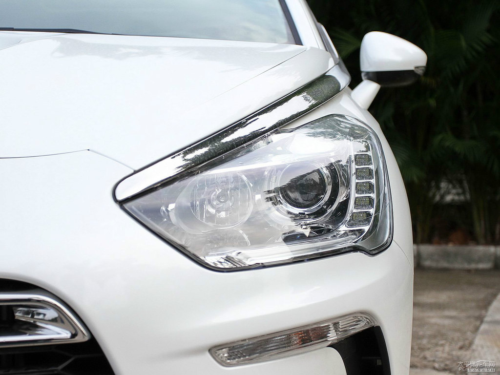DS 5܇^^DƬ