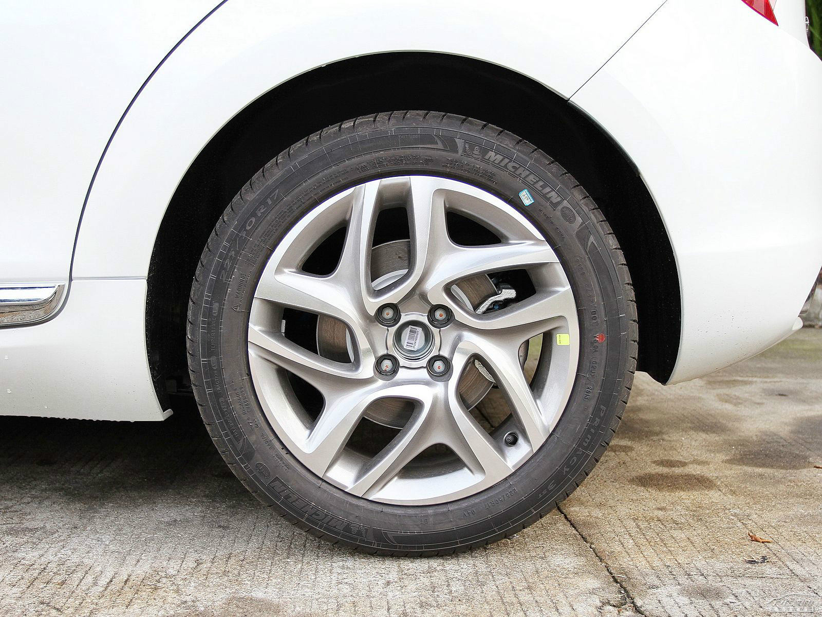 DS 5外觀高清大圖