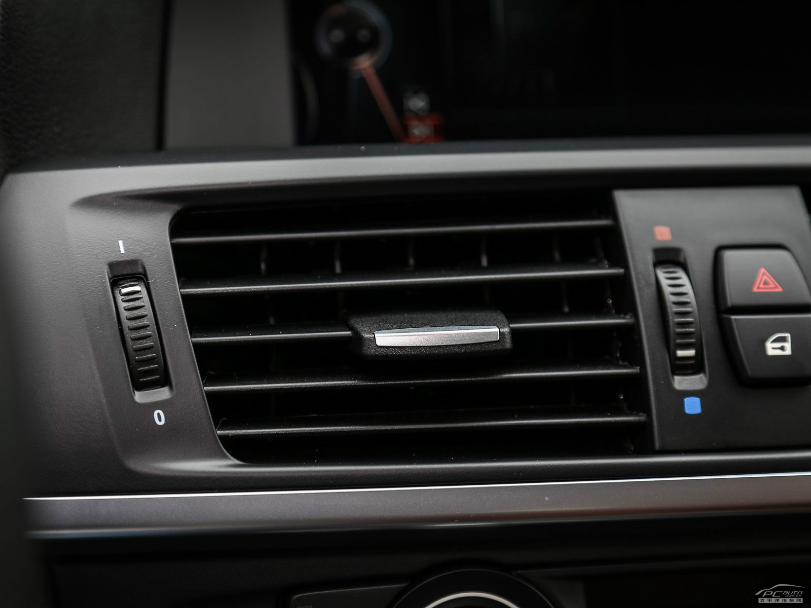 寶馬X3(進(jìn)口)內(nèi)飾高清大圖