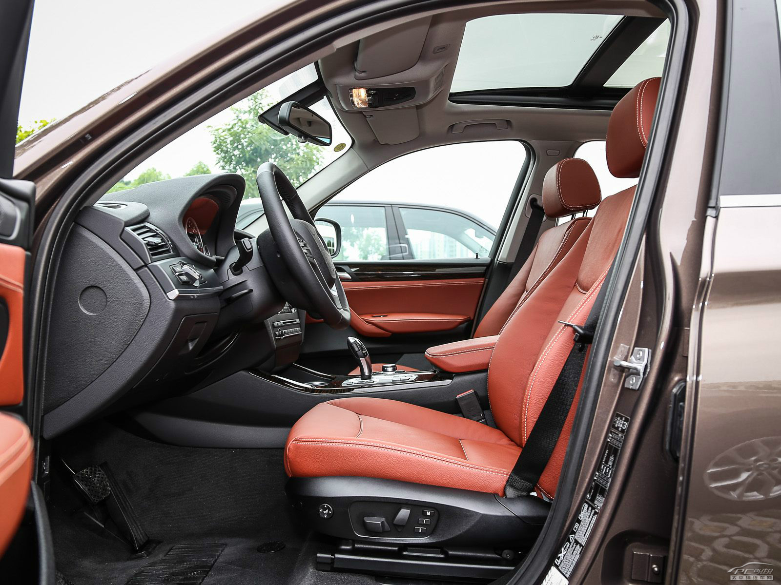 寶馬X3(進(jìn)口)空間高清大圖