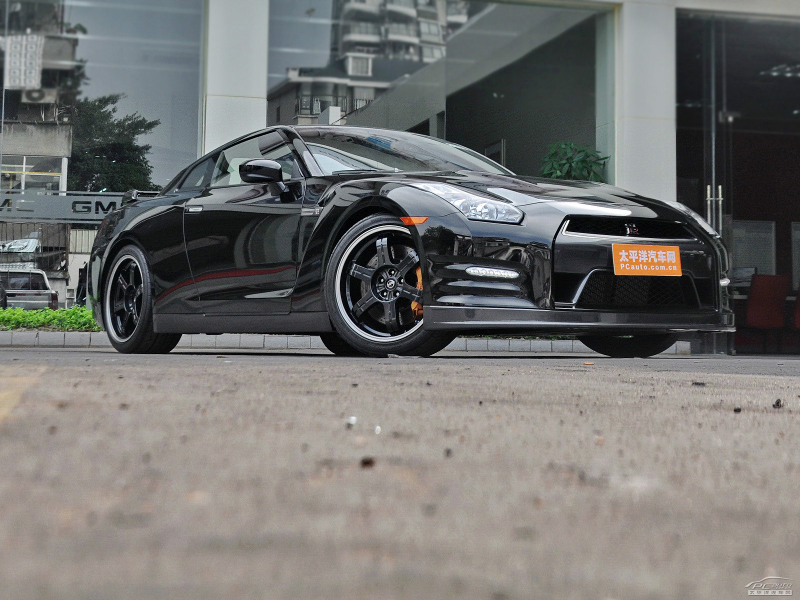日產(chǎn)GT-R外觀高清大圖
