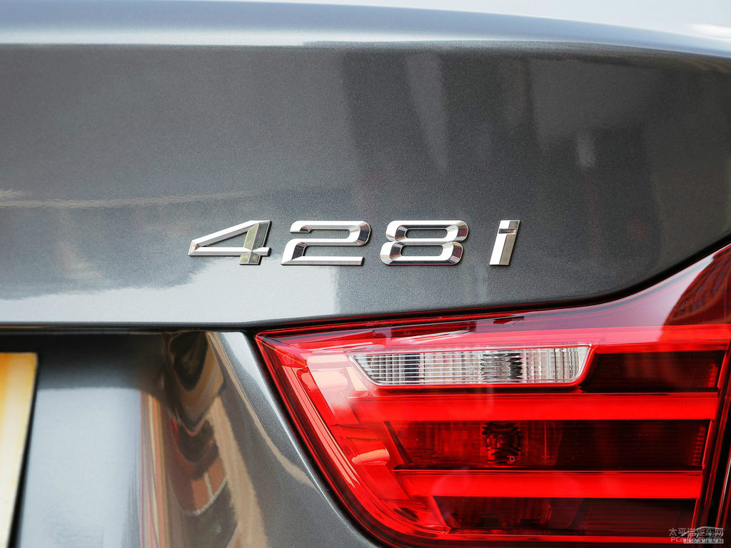 礦石灰寶馬4系車(chē)尾外觀(guān)圖片