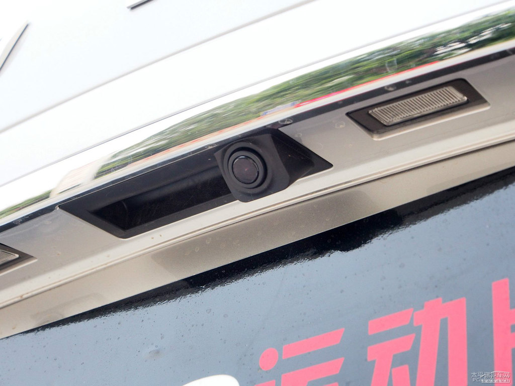 雅致銀哈弗H6車尾外觀圖片