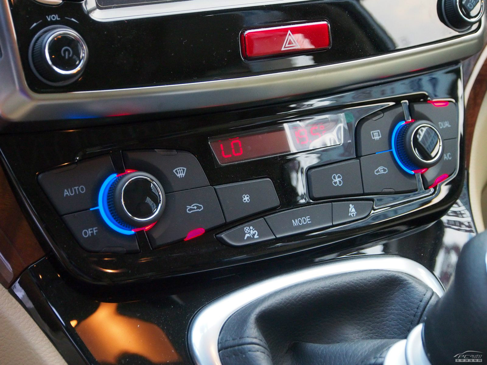 哈弗H6內(nèi)飾高清大圖