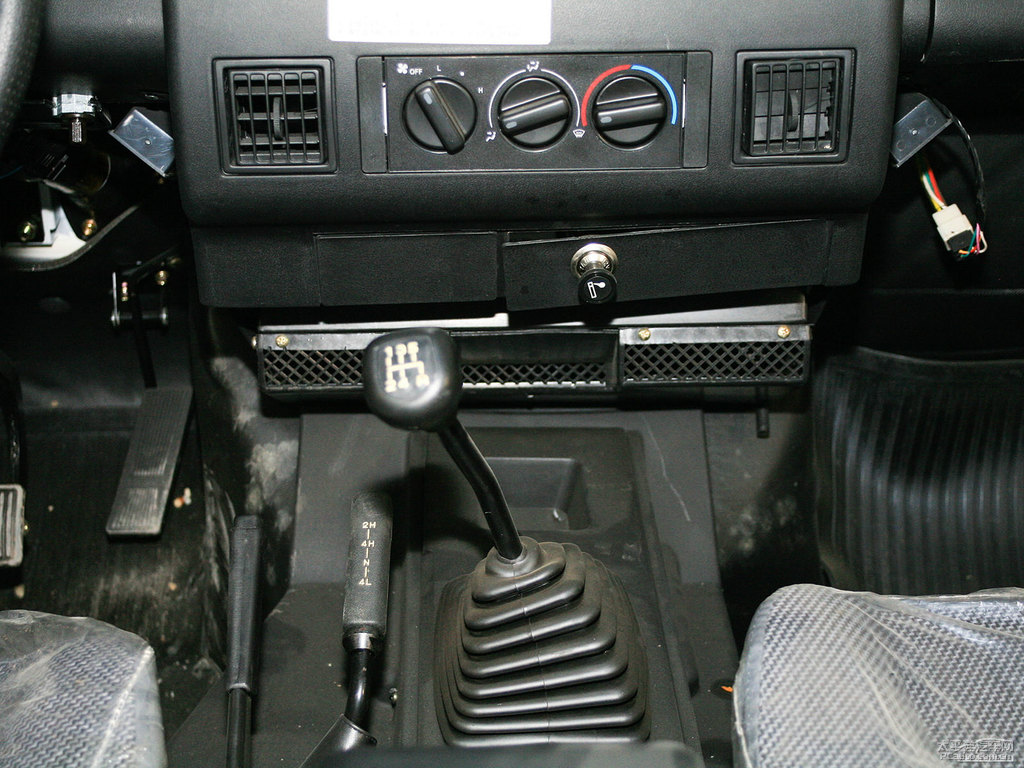 ɫ(zhn)Ƥп؃(ni)DƬ