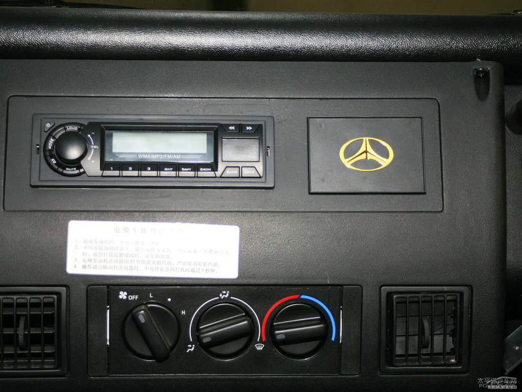 ɫ(zhn)Ƥп؃(ni)DƬ