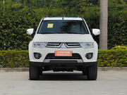 2013款 3.0L 自動(dòng)兩驅(qū)豪華型 2013款 3.0L 自動(dòng)兩驅(qū)豪華型