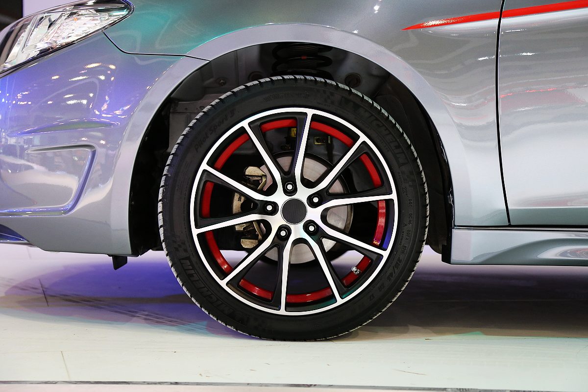 V6菱仕車展高清大圖
