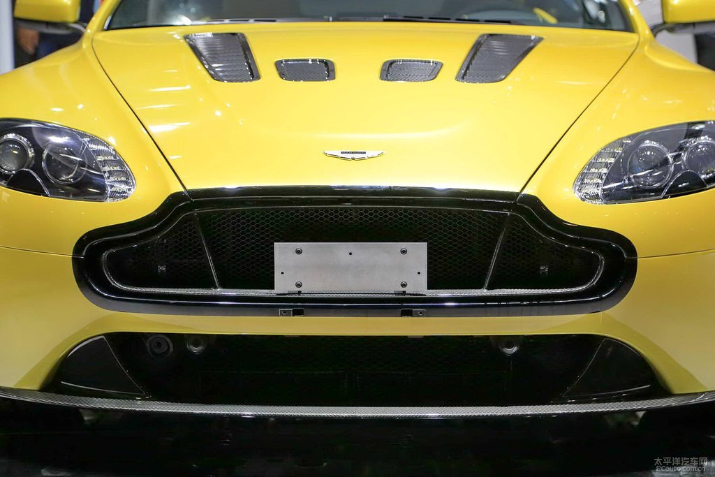 V12 VantageDƬ