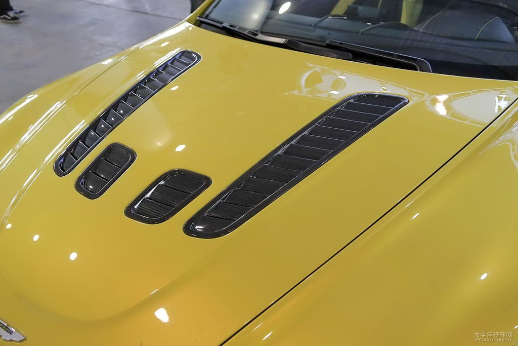 V12 VantageDƬ