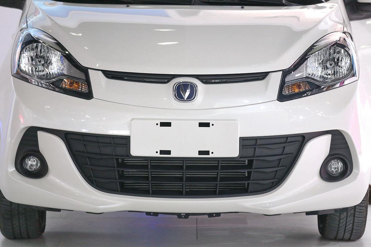 奔奔Love車展高清大圖