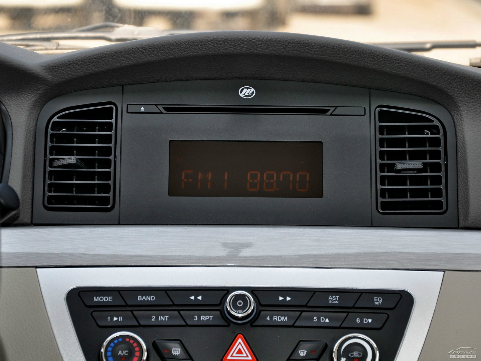 力帆630內(nèi)飾高清大圖