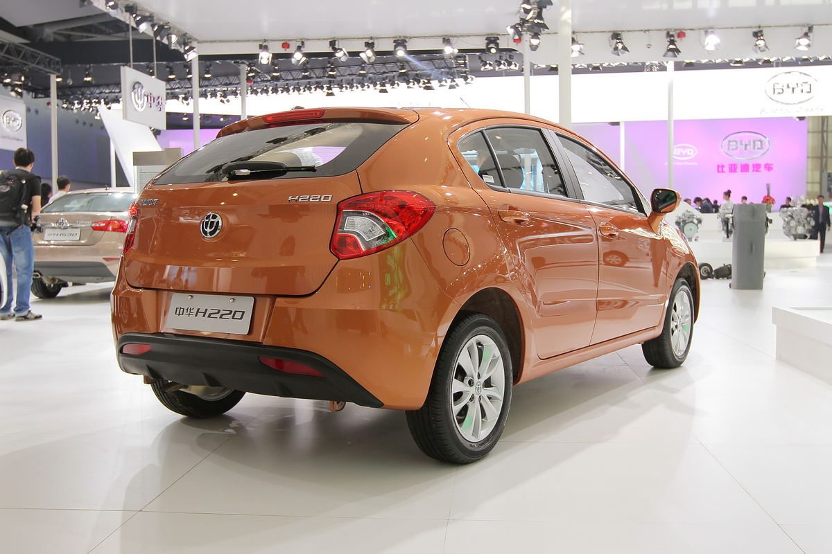 中華H220車(chē)展高清大圖