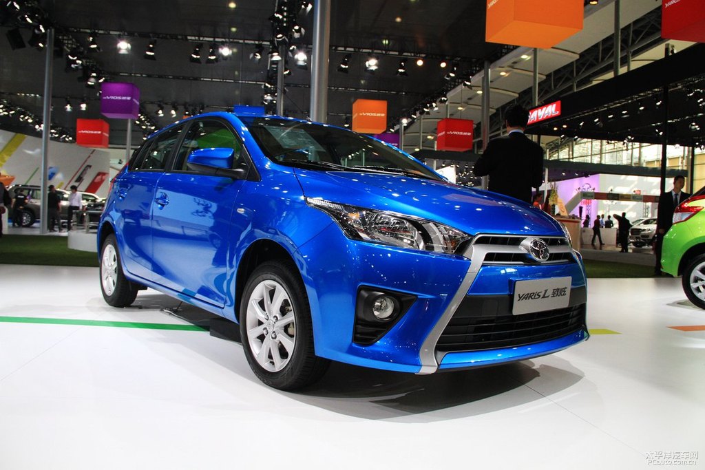 YARiS L 致炫圖片