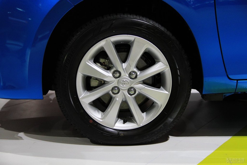 YARiS L 致炫圖片