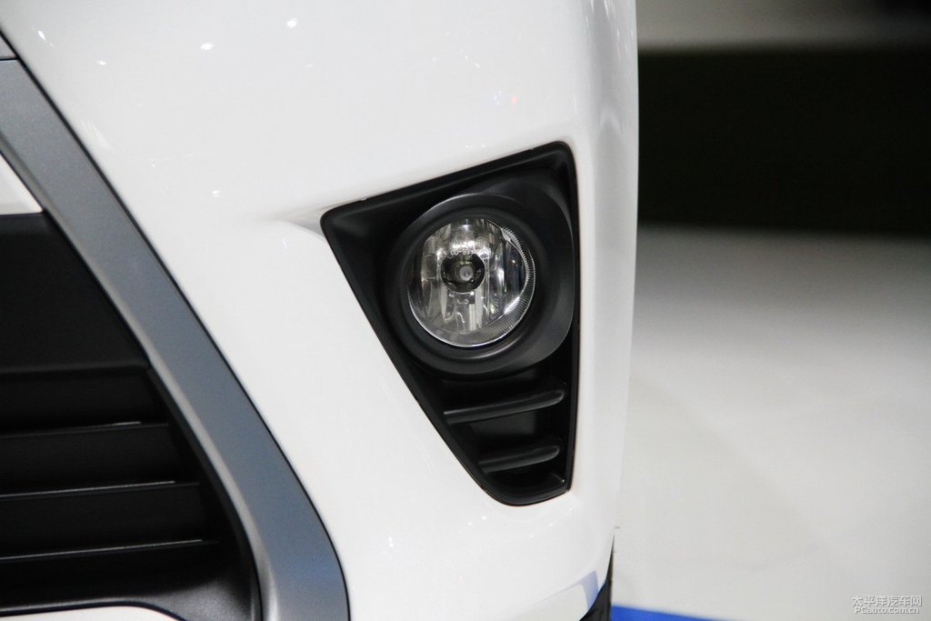YARiS L 致炫圖片