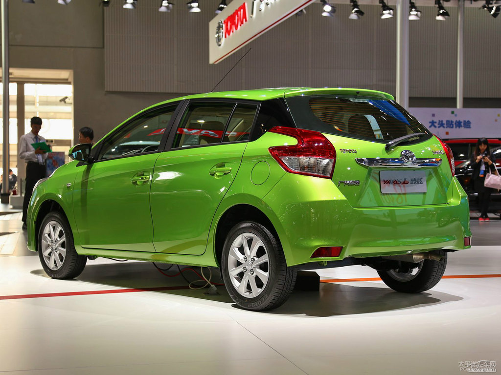 炫彩綠YARiS L 致炫整車外觀外觀圖片