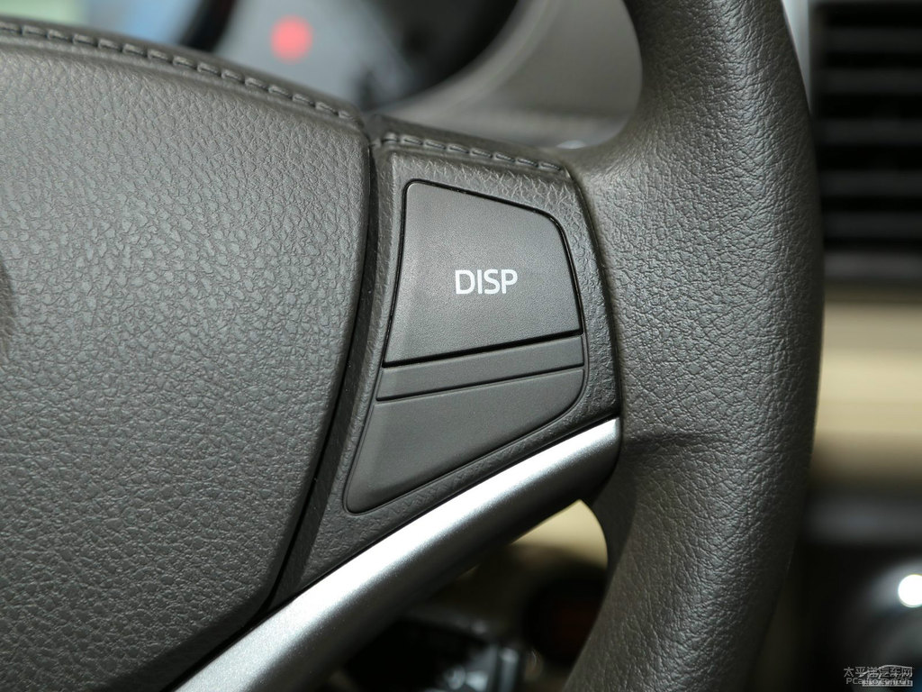 炫彩綠YARiS L 致炫中控內(nèi)飾圖片