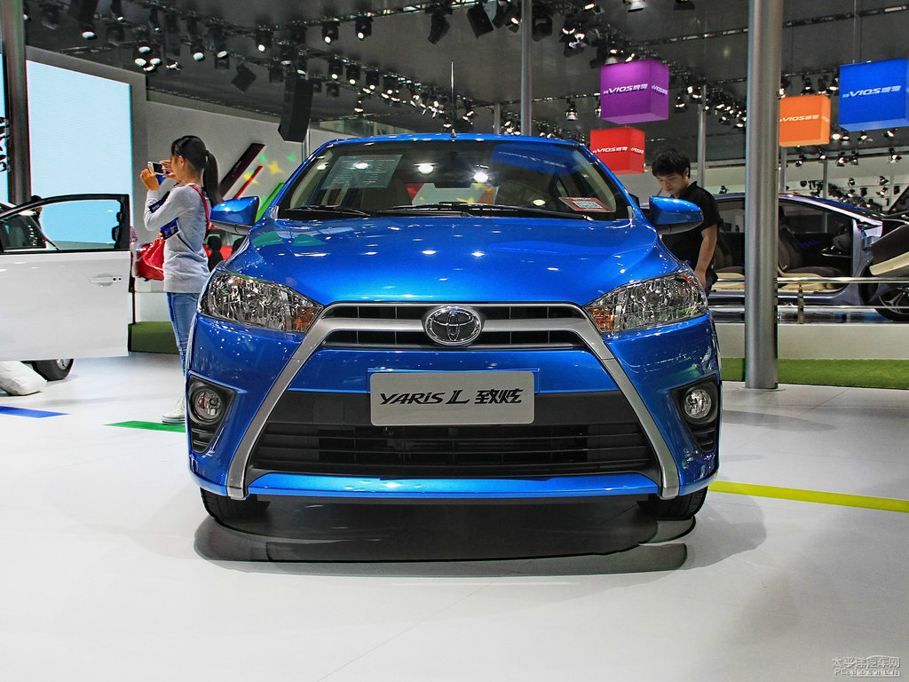 極光藍(lán)YARiS L 致炫整車外觀外觀圖片