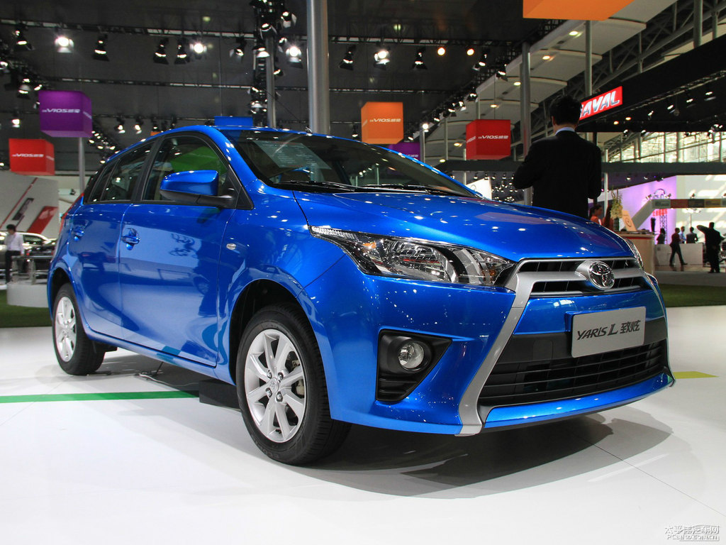 極光藍(lán)YARiS L 致炫整車外觀外觀圖片
