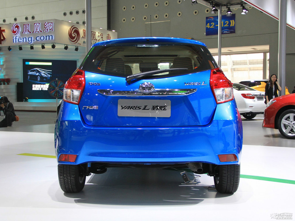 極光藍(lán)YARiS L 致炫整車外觀外觀圖片