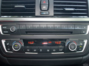 2013款 320i 風(fēng)尚設(shè)計(jì)套裝 2013款 320i 風(fēng)尚設(shè)計(jì)套裝