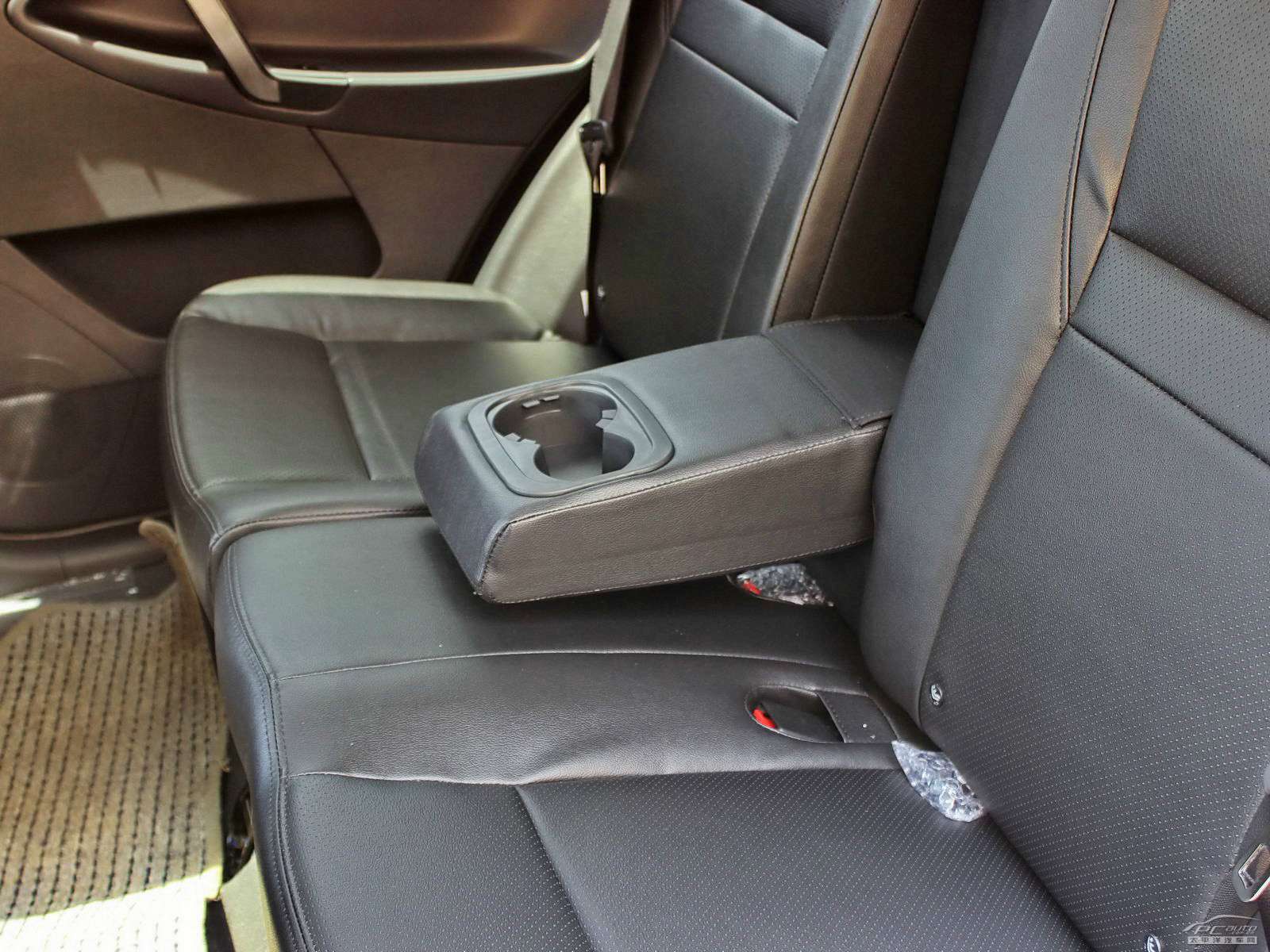 吉利GX7內(nèi)飾高清大圖