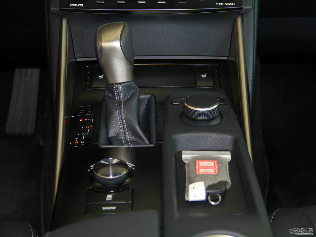 ɫ׿_˹ISп؃(ni)DƬ