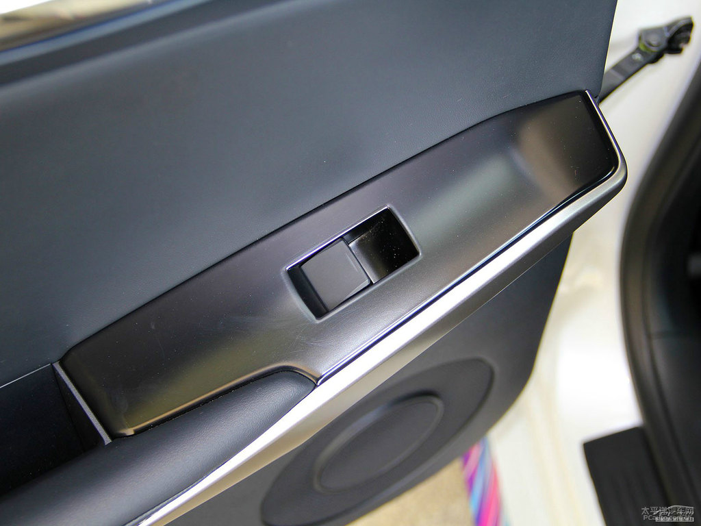 ɫ׿_˹IS܇(ni)DƬ