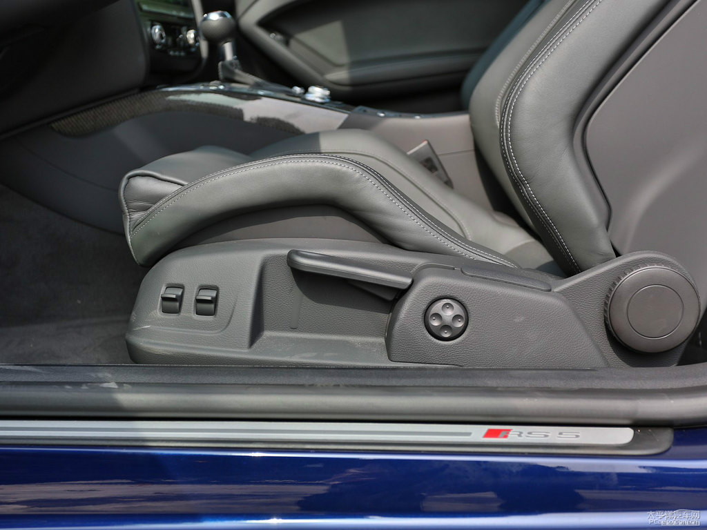 ʥ{WRS 5΃(ni)DƬ