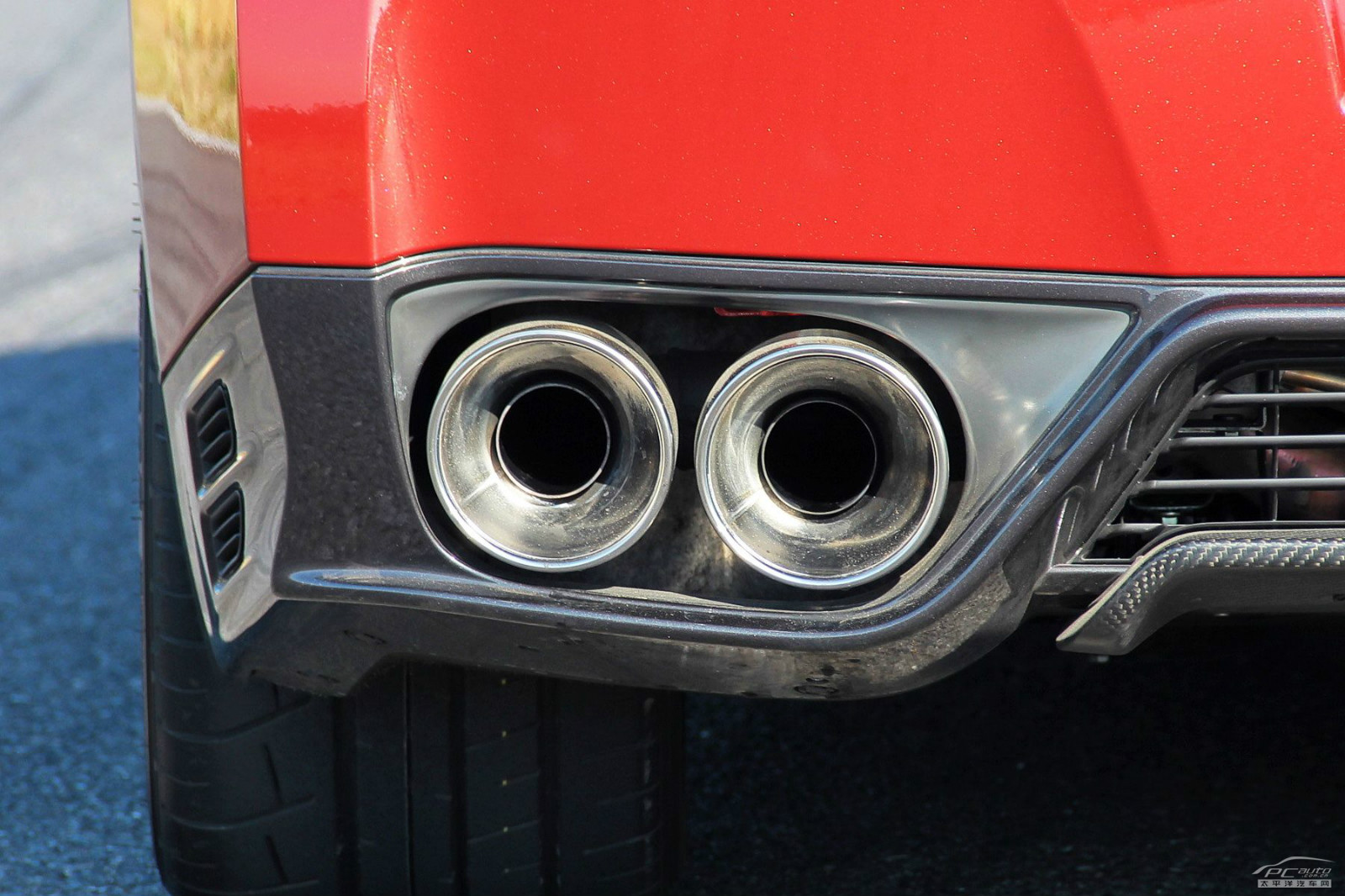 日產(chǎn)GT-R外觀高清大圖