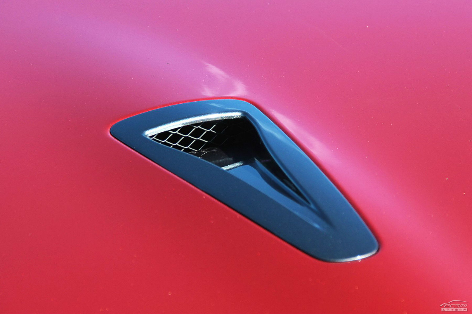 日產(chǎn)GT-R外觀高清大圖